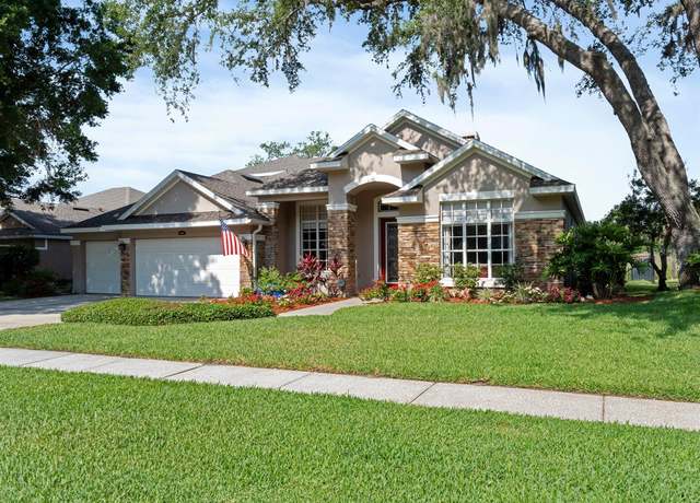 Property at 3840 Caledonia Ave, Apopka, FL 32712, 5 beds, 4 baths