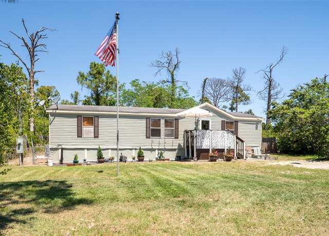 Property at 106 Sunnyside Ct, Lake Placid, FL 33852, 3 beds, 2 baths