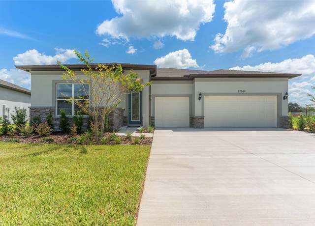 Property at 37349 Gunnison Dr, Zephyrhills, FL 33540, 3 beds, 2.5 baths