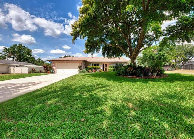 Property at 6011 91st St E, Bradenton, FL 34202, 3 beds, 2 baths