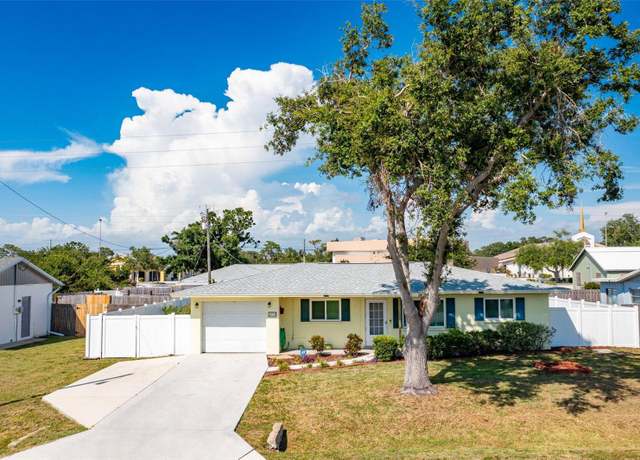 Property at 4375 Tortoise Rd, Venice, FL 34293, 2 beds, 2 baths