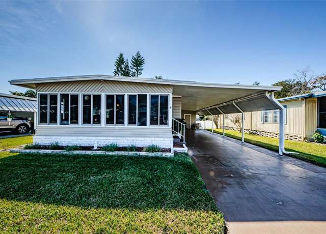 Property at 39820 US Highway 19 N #15, Tarpon Springs, FL 34689, 2 beds, 2 baths