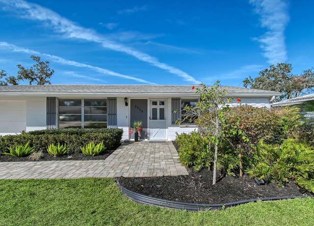 Property at 2406 Breakwater Cir, Sarasota, FL 34231, 2 beds, 2 baths