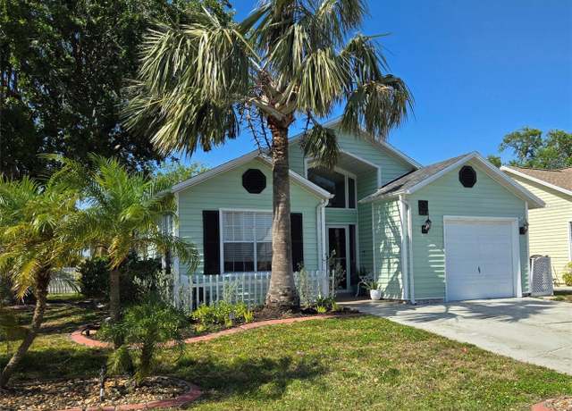 Property at 3912 39th Ave W, Bradenton, FL 34205, 2 beds, 2 baths