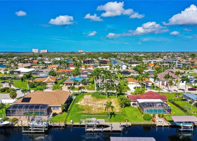 Property at 5327 Baypoint Ct, Cape Coral, FL 33904