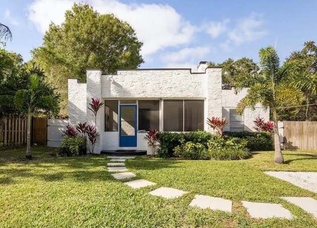 Property at 522 31st St W, Bradenton, FL 34205, 4 beds, 2 baths