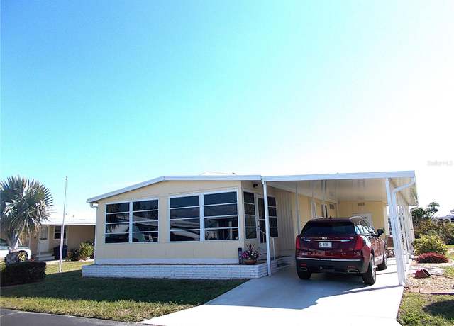 Property at 562 Longwood Dr, Venice, FL 34285, 2 beds, 2 baths