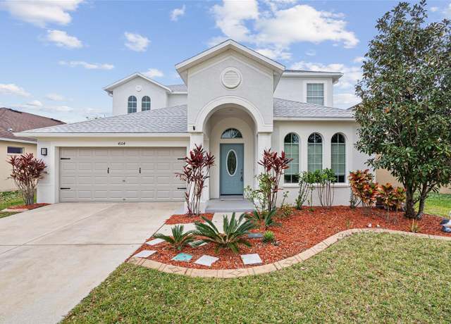 Property at 4104 Warwick Hills Dr, Wesley Chapel, FL 33543, 5 beds, 3 baths