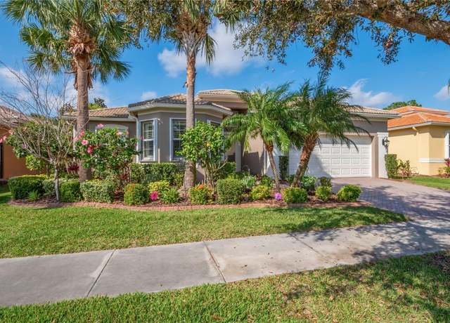 Property at 4946 Sapphire Sound Dr, Wimauma, FL 33598, 3 beds, 2 baths