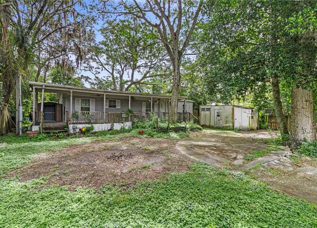 Property at 9520 Merton St, New Port Richey, FL 34654, 3 beds, 2 baths