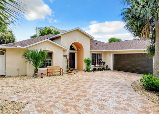 Property at 325 N 8th St, Flagler Beach, FL 32136, 3 beds, 2 baths