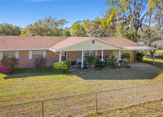 Property at 334 NW 6th St, Williston, FL 32696, 3 beds, 2 baths
