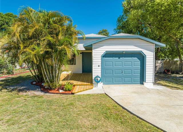 Property at 1211 Shawnee Dr, Kissimmee, FL 34744, 3 beds, 2 baths