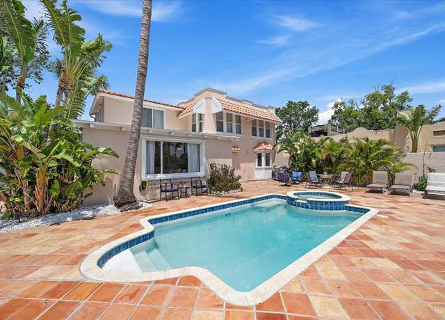 Property at 1723 Bay St, Sarasota, FL 34236, 4 beds, 3 baths