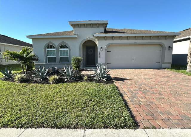 Property at 295 Whirlaway Dr, Davenport, FL 33837, 4 beds, 3 baths