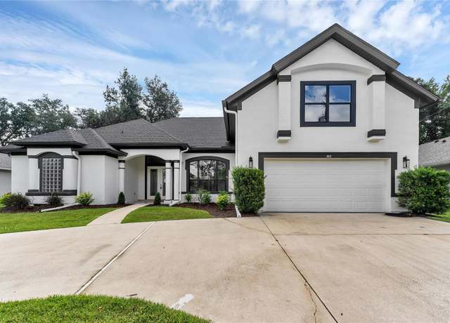 Property at 102 Evans Dr, Palm Coast, FL 32164, 5 beds, 4 baths
