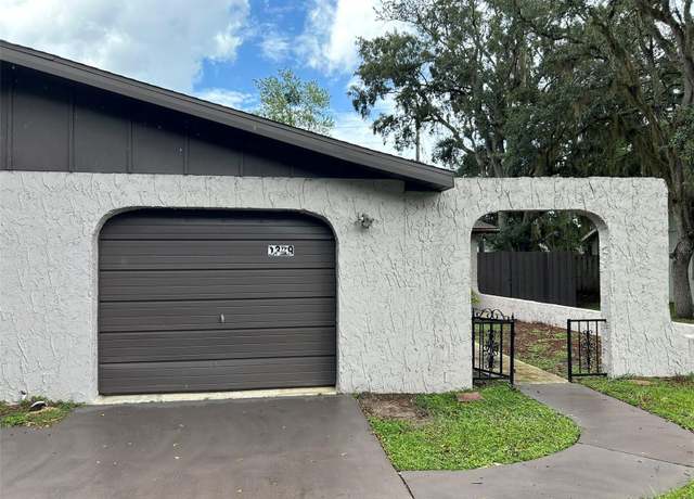 Property at 1309 Malone Ave, Spring Hill, FL 34606, 4 beds, 5 baths