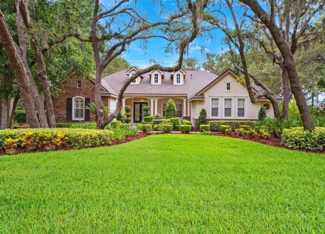 Property at 17802 Mission Oak Dr, Lithia, FL 33547, 4 beds, 3.5 baths