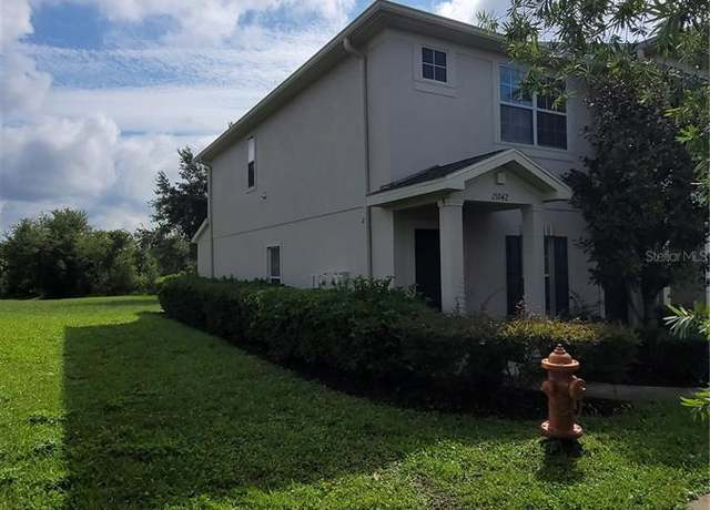 Property at 15942 Stable Run Dr, Spring Hill, FL 34610, 2 beds, 2.5 baths