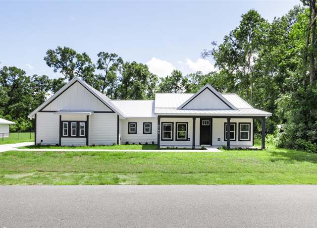 Property at 9140 Dorie Dr, Fanning Springs, FL 32693, 3 beds, 2 baths