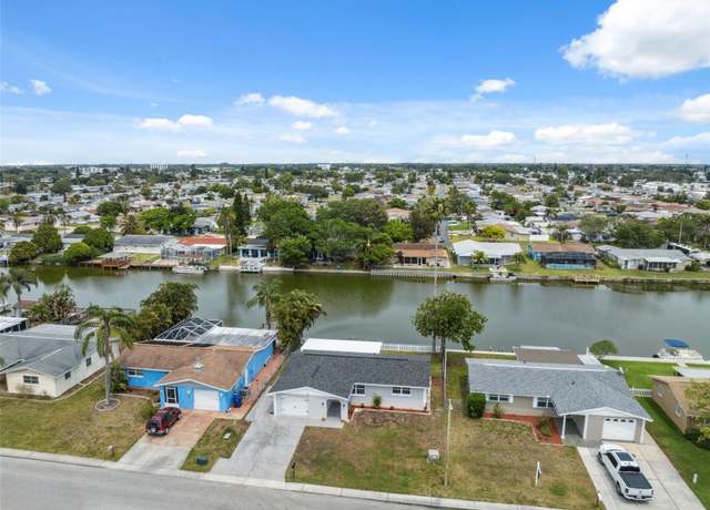 Property at 2252 Society Dr, Holiday, FL 34691, 2 beds, 2 baths