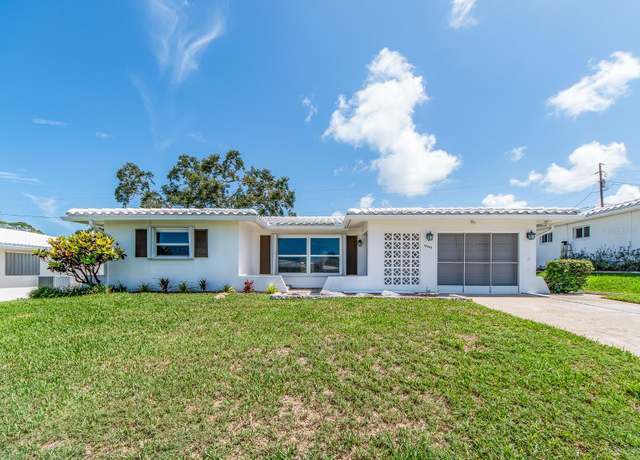 Property at 14045 90th Pl, Seminole, FL 33776, 2 beds, 2 baths