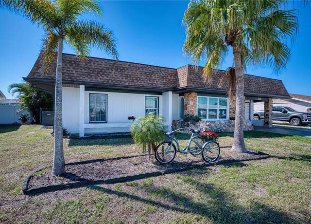 Property at 13575 Martha Ave, Port Charlotte, FL 33981, 3 beds, 2 baths