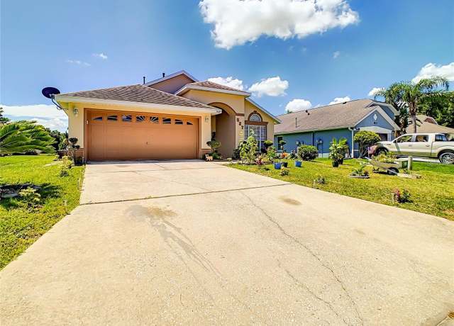 Property at 527 Durango Loop St, Davenport, FL 33897, 3 beds, 2 baths