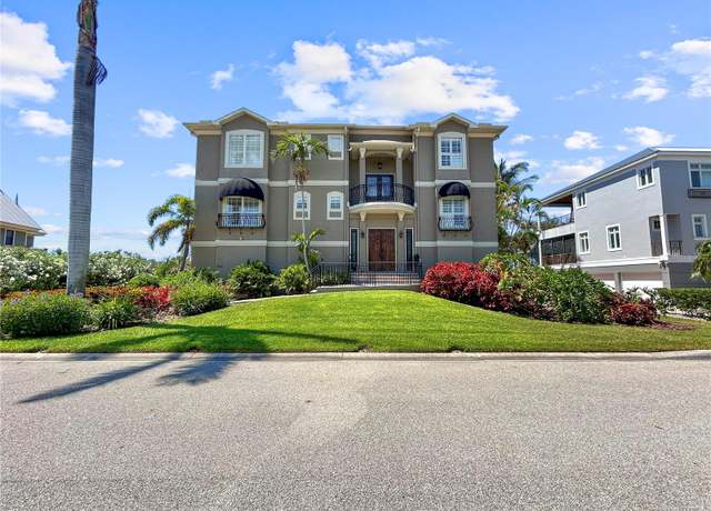 Property at 7020 Hawks Harbor Cir, Bradenton, FL 34207, 4 beds, 4 baths