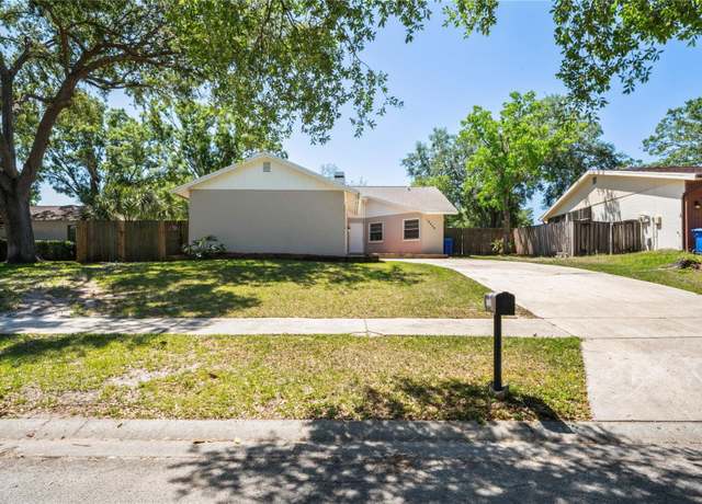Property at 18406 Sterling Silver Cir, Lutz, FL 33549, 4 beds, 2 baths