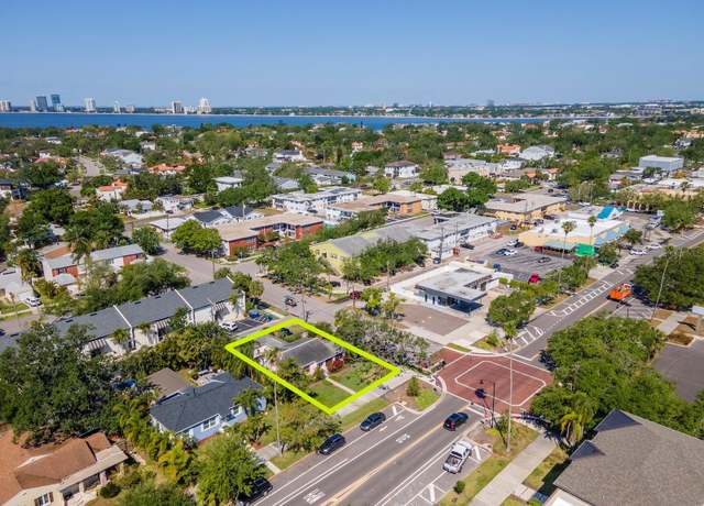 Property at 404 E Davis Blvd, Tampa, FL 33606, 2 beds, 2 baths