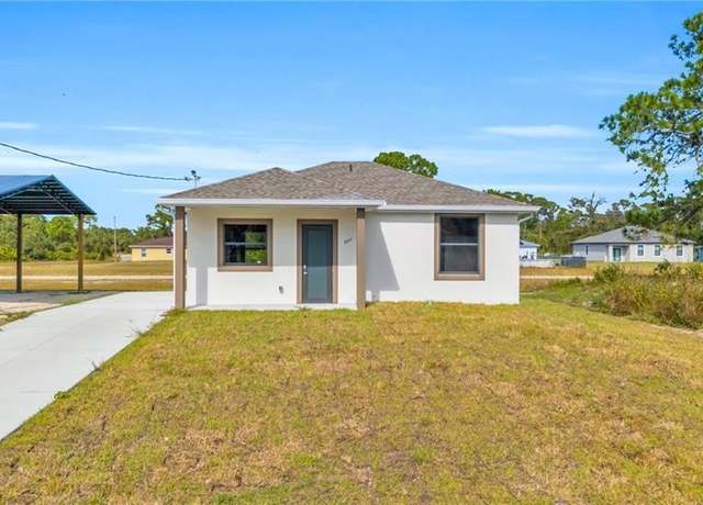 Property at 5011 N Dogwood Cir, Labelle, FL 33935, 2 beds, 2 baths