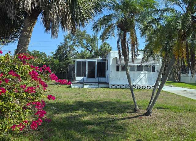 Property at 1294 Blue Heron Dr, Englewood, FL 34224, 2 beds, 1 bath