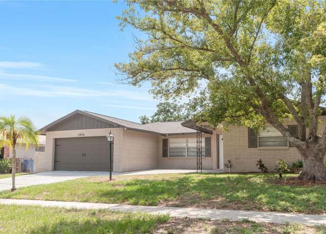Property at 1406 Valley Pl, Brandon, FL 33510, 3 beds, 2 baths