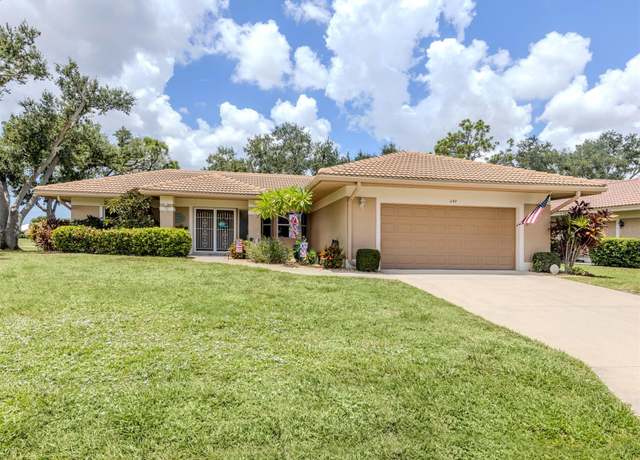 Property at 1197 Willow Springs Dr, Venice, FL 34293, 2 beds, 2 baths