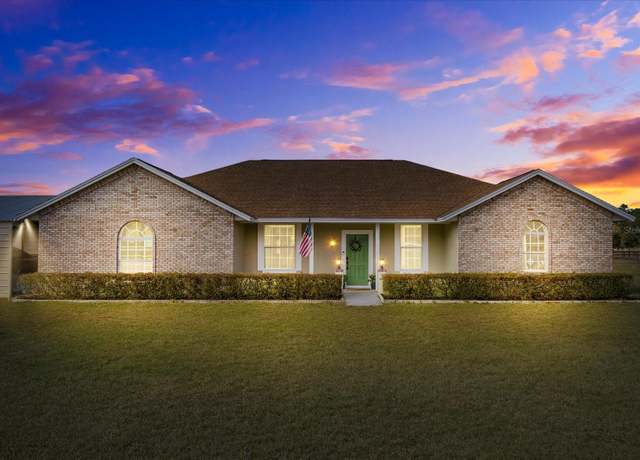 Property at 36525 Reserve Dr, Eustis, FL 32736, 3 beds, 2 baths