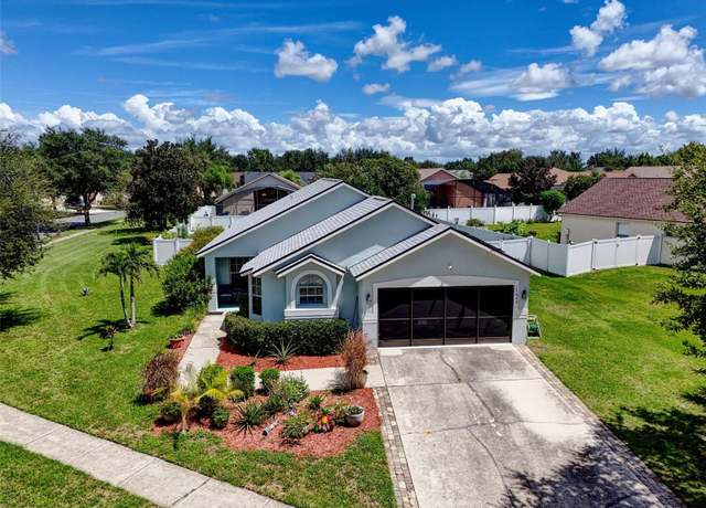 Property at 15842 Robin Hill Loop, Clermont, FL 34714, 4 beds, 3 baths