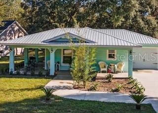 Property at 9330 SE 106th Pl, Belleview, FL 34420, 3 beds, 2 baths