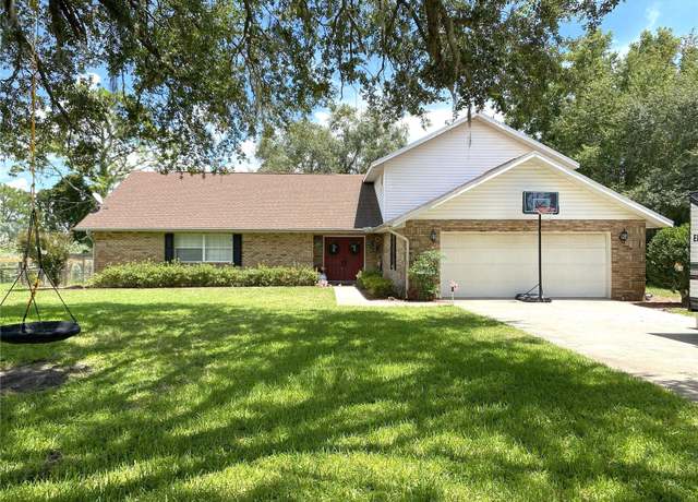 Property at 171 W Country Club Dr, Williston, FL 32696, 3 beds, 2 baths
