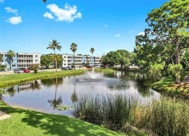 Property at 2700 Coconut Bay Ln #427, Sarasota, FL 34237, 2 beds, 2 baths