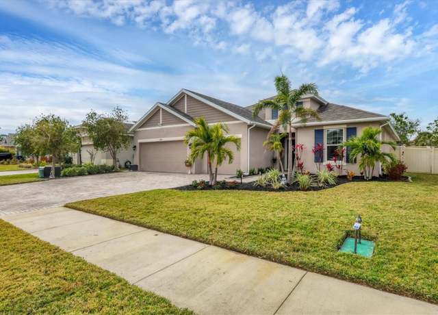 Property at 6428 Devesta Loop, Palmetto, FL 34221, 4 beds, 3 baths