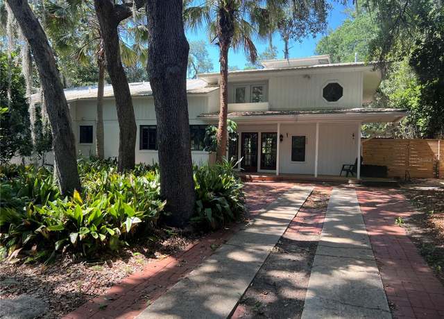 Property at 1832 NW 11 Rd, Gainesville, FL 32605, 4 beds, 3 baths