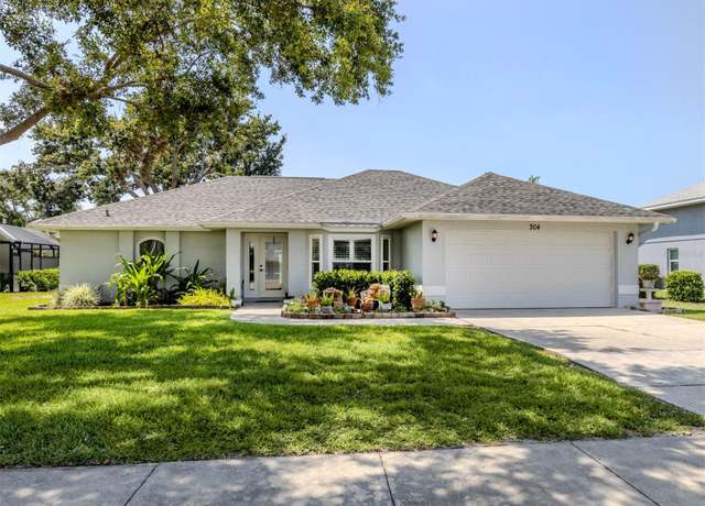 Property at 304 Rosewood Ct, Venice, FL 34293, 3 beds, 2 baths