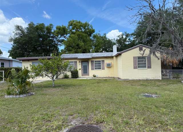Property at 109 Seville Rd, Auburndale, FL 33823, 3 beds, 2 baths