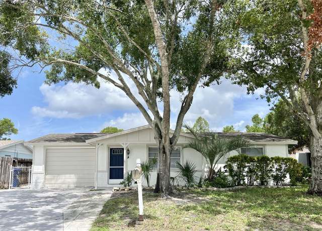 Property at 3245 Bigelow DR Dr, Holiday, FL 34691, 4 beds, 2 baths