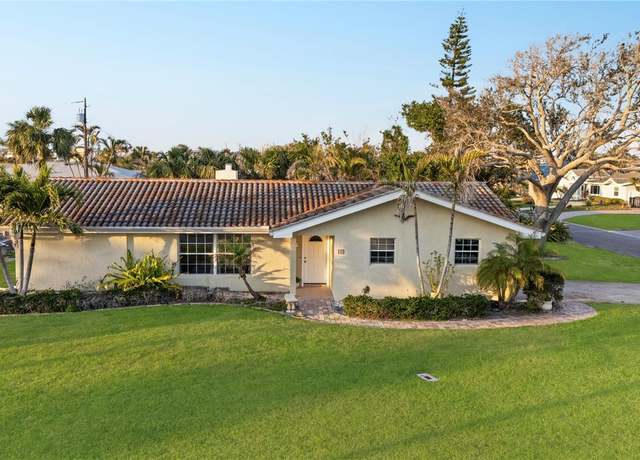 Property at 111 22nd St, Belleair Beach, FL 33786, 3 beds, 3.5 baths