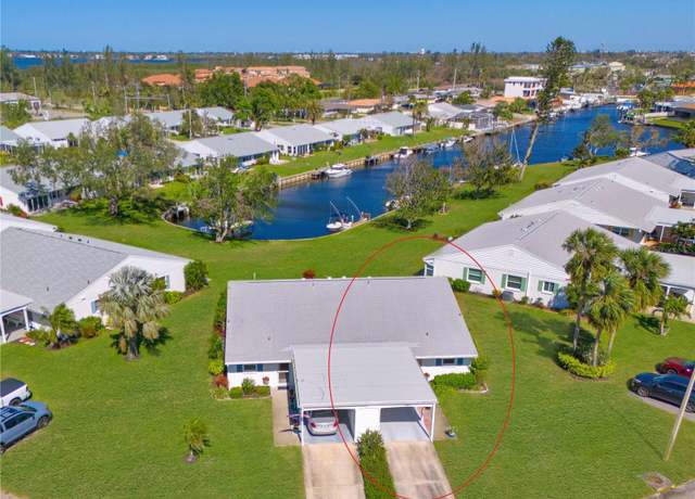 Property at 4411 Mount Vernon Dr, Bradenton, FL 34210, 2 beds, 2 baths