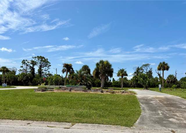 Property at 3314 Blue Jay Ln, Englewood, FL 34224