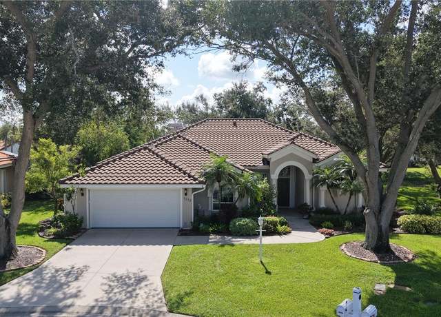 Property at 1212 Whitney Dr, Venice, FL 34292, 4 beds, 2.5 baths