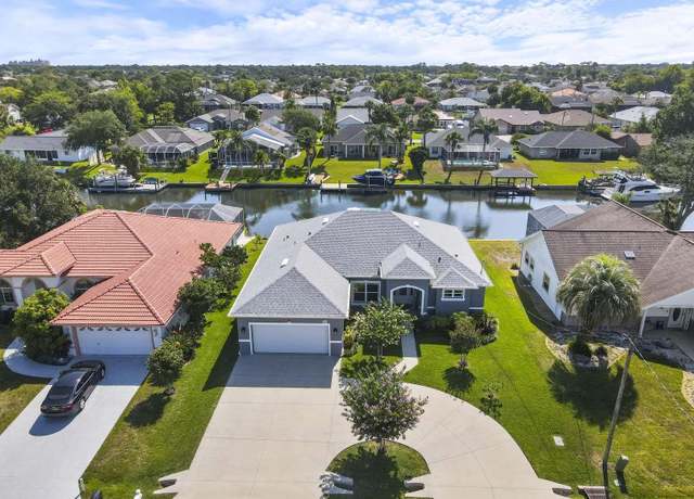 Property at 15 Cold Spring Ct, Palm Coast, FL 32137, 3 beds, 2 baths